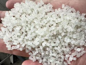 出售热洗餐盒颗粒，过120目，现货两挂