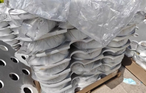 出售锦纶Poy，Hoy，Fdy丝水丝，现货90吨左右