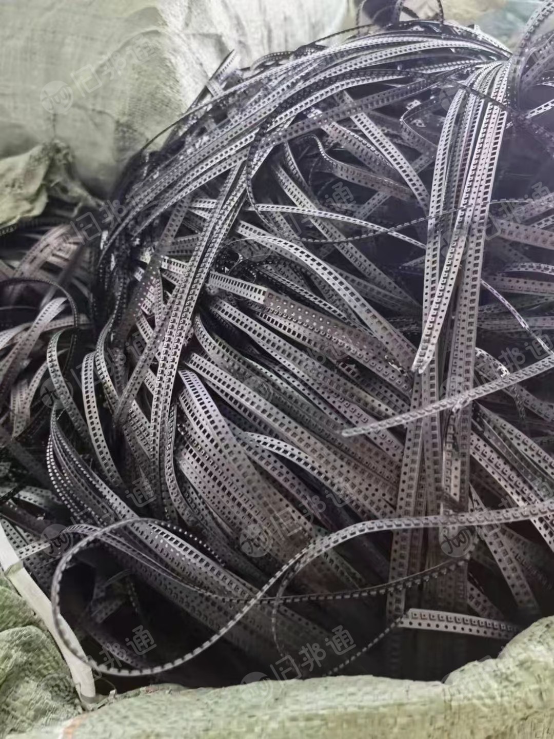 全国大量收pc载带.ps载带.合金载.杂带等毛料，现金收货