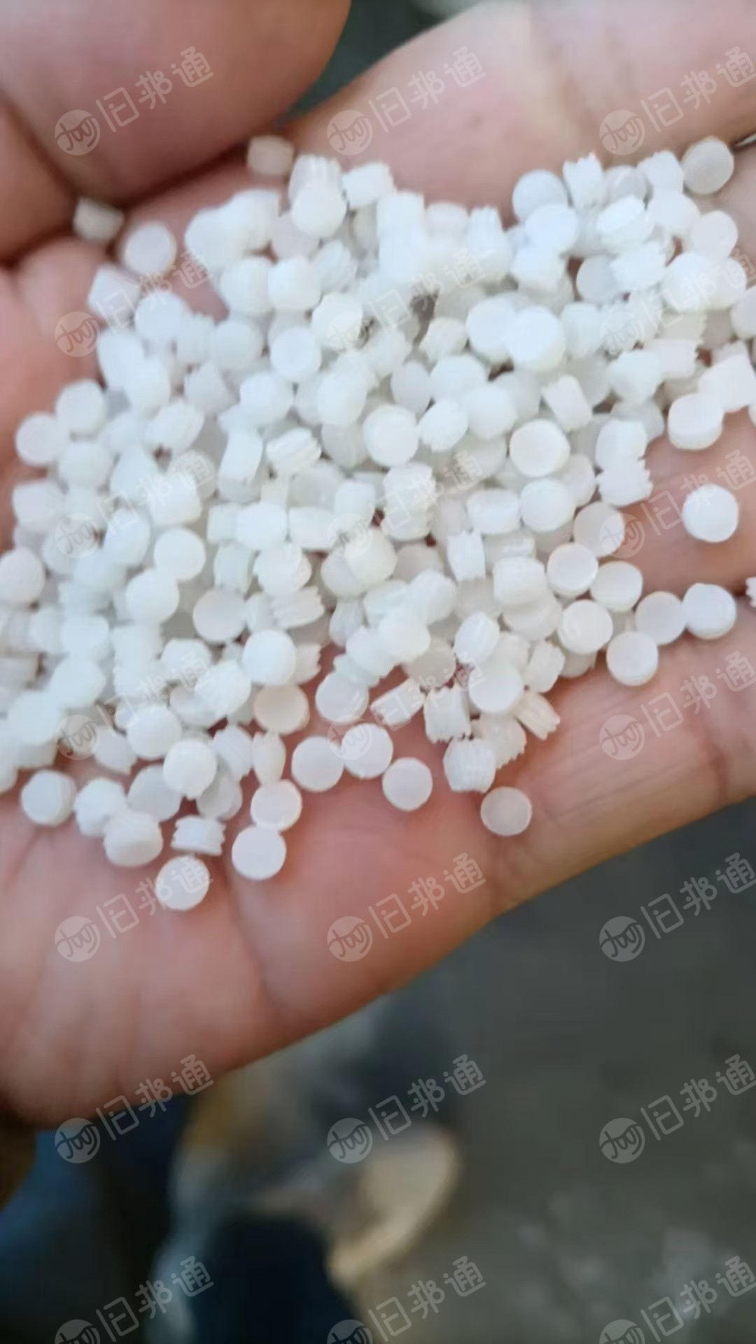 出售低压PE颗粒，可吹膜，拉管用