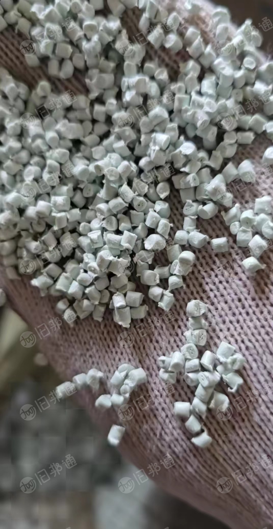 长期出售乳白袋颗粒，三层120目
