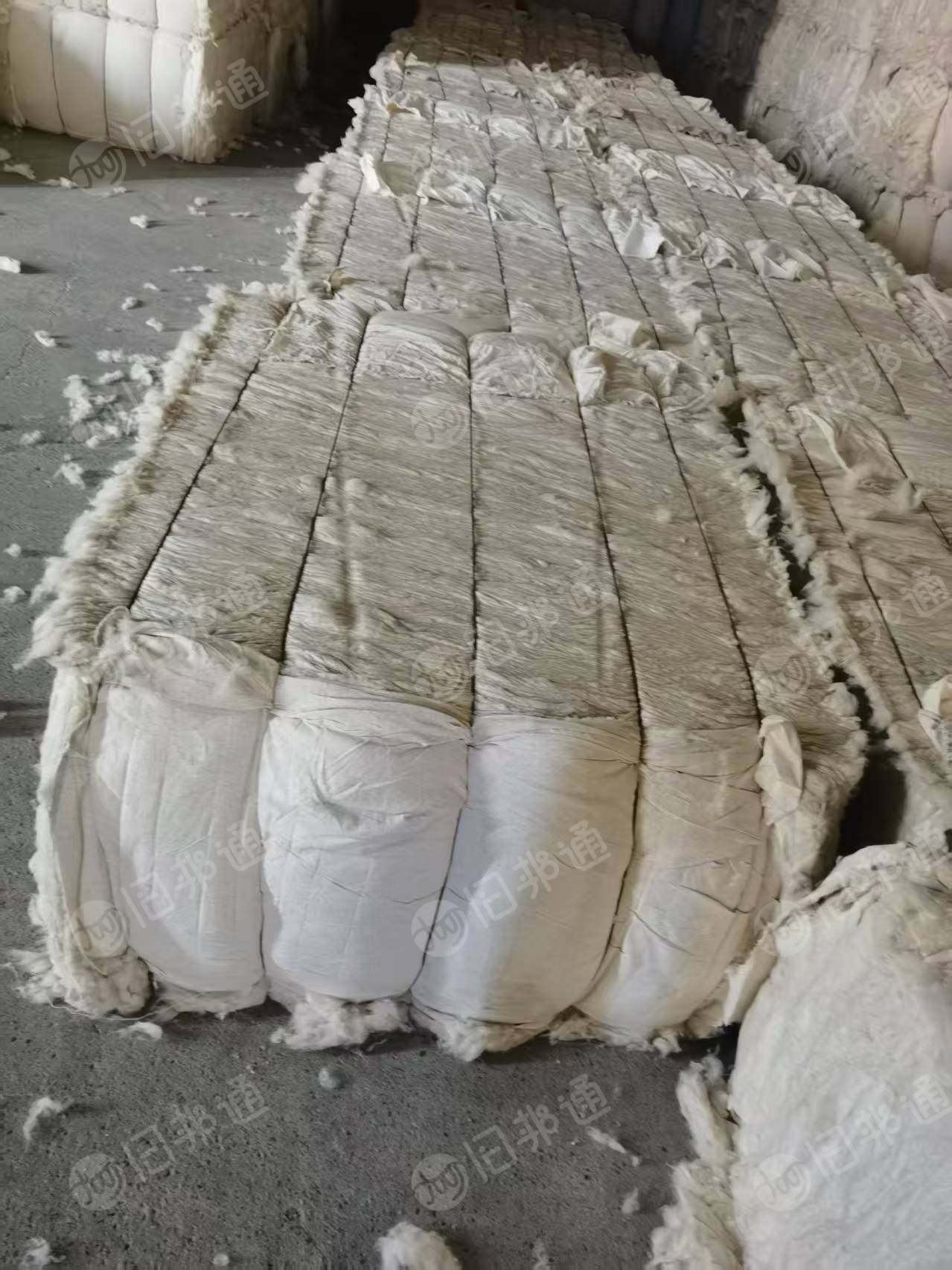 长期出售麻绵，麻粘的布边开的，麻35绵和黏胶45，化纤15，厂在江苏无锡