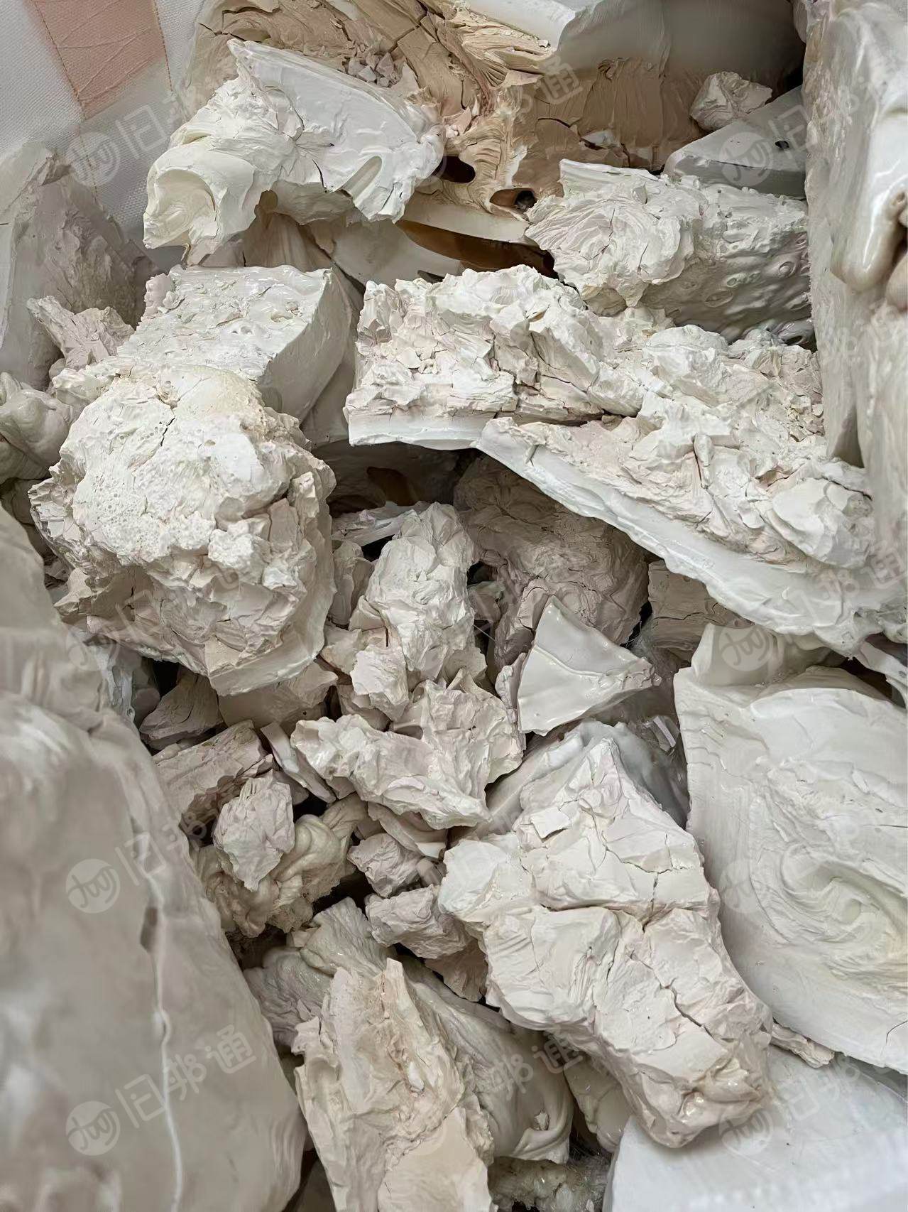 出售pet材质的铸片，熔体料，都是康辉工厂出来的