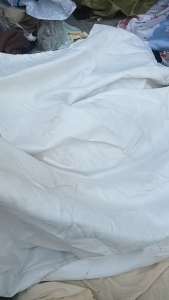 出售白色的拉丝废布，拉丝边角料