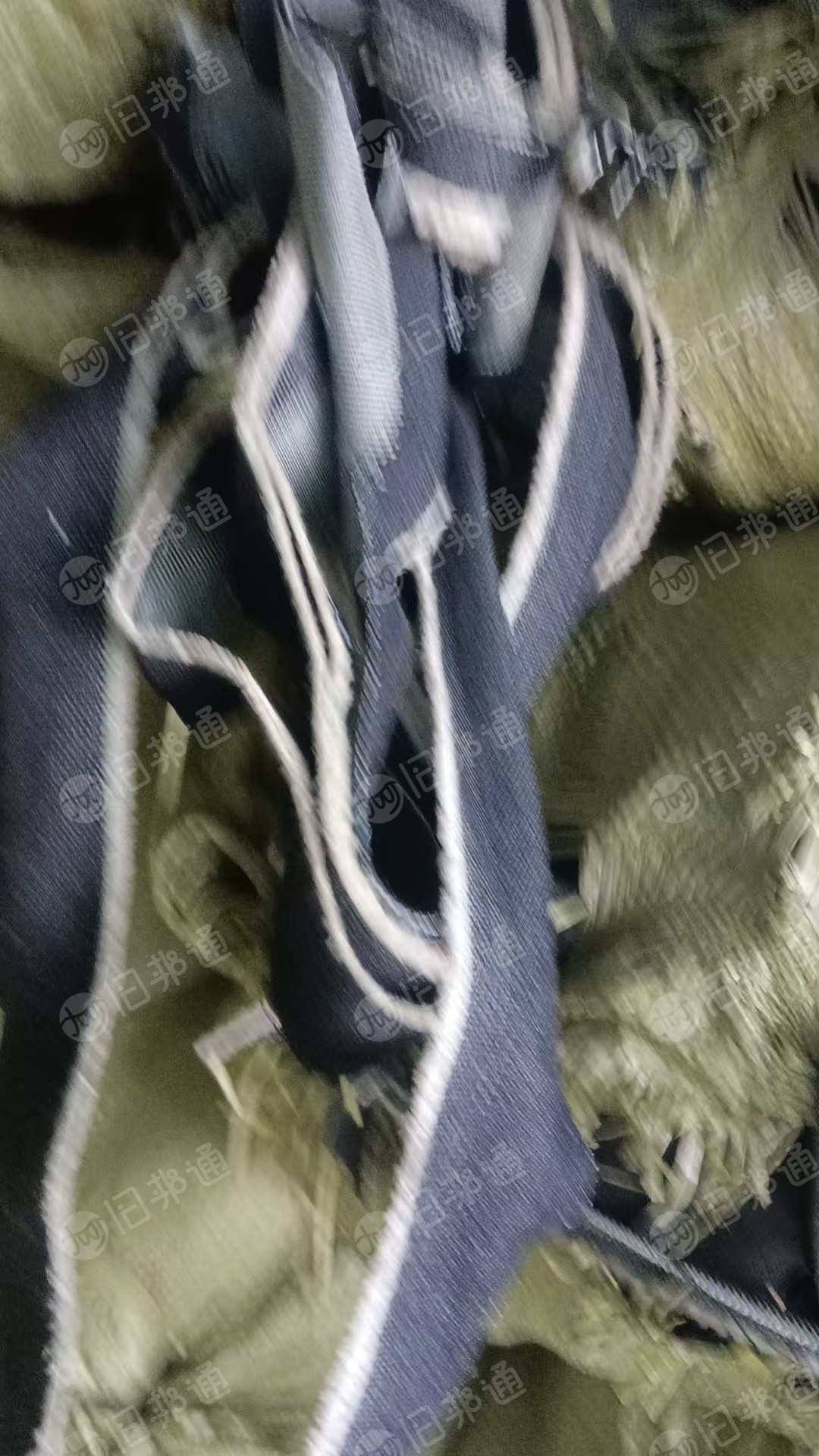 长期出售85棉,95棉,纯棉牛仔废布,蓝色的,黑色的都有,纯棉现货五六十吨