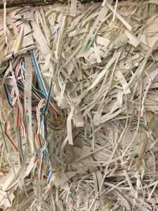 出售装订的三面刀书纸