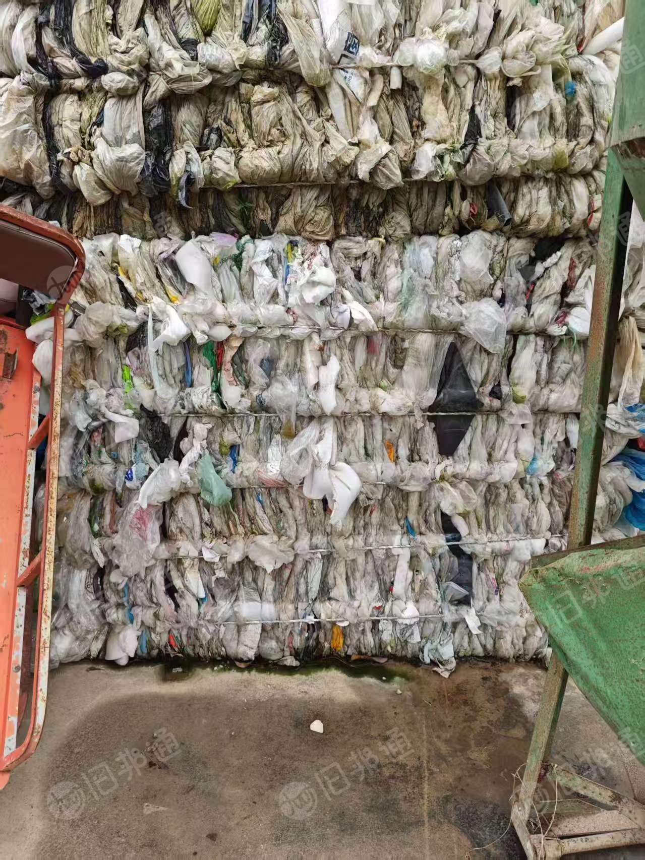 出售水做高压PE薄膜废料,水洗高压膜废料,现货九米六一车