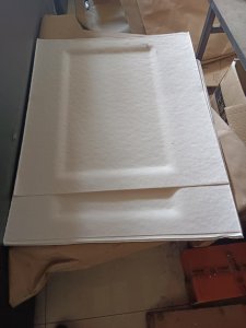 出售白色纸浆板,用银杏、白龙、桉木加工的长纤维浆