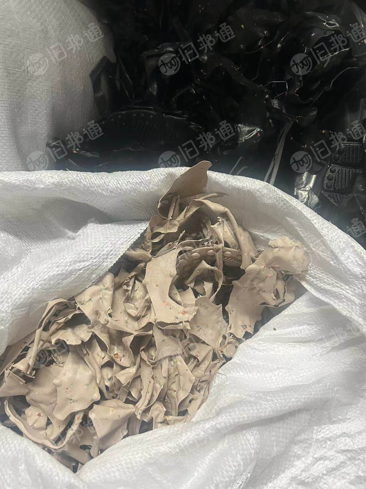 长期出售橡胶鞋底料,干净货,月供15吨左右,现货有20吨,货在广西桂林