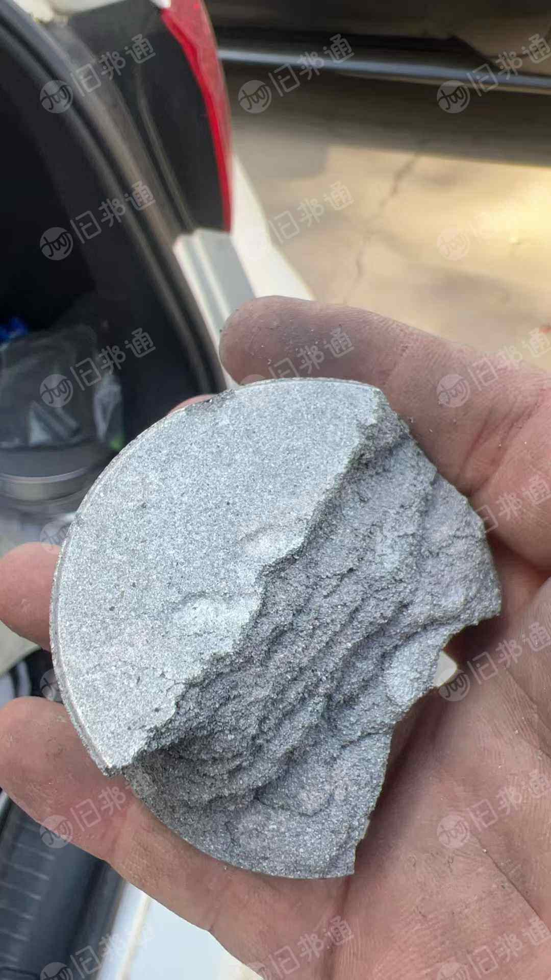 出售一批铝饼,有80吨左右