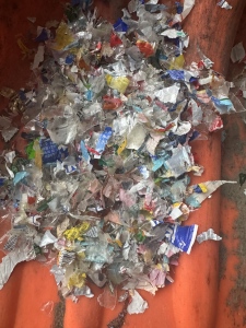 出售瓶片风选尾料，现货8吨左右，长期有货