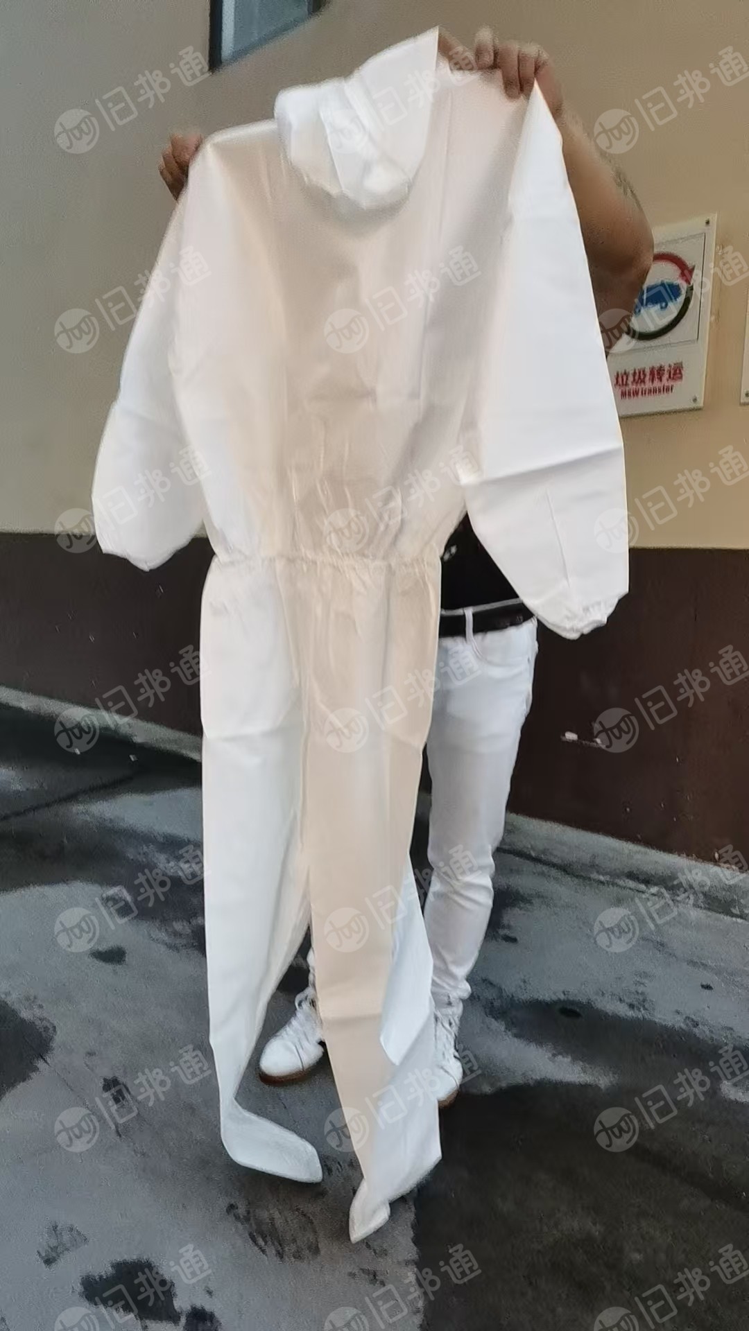出售无纺布医护服,防疫物资,防护服,现货一万多件