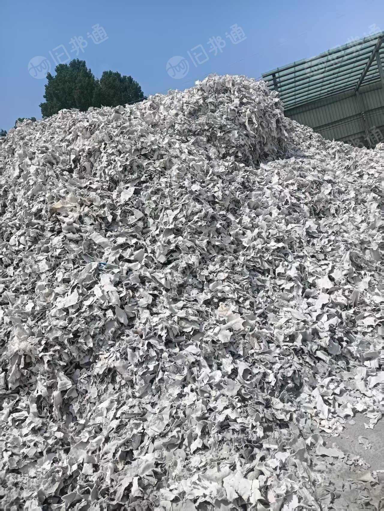 出售涤纶除尘布袋破碎的布块,涤纶布碎,现货40吨左右