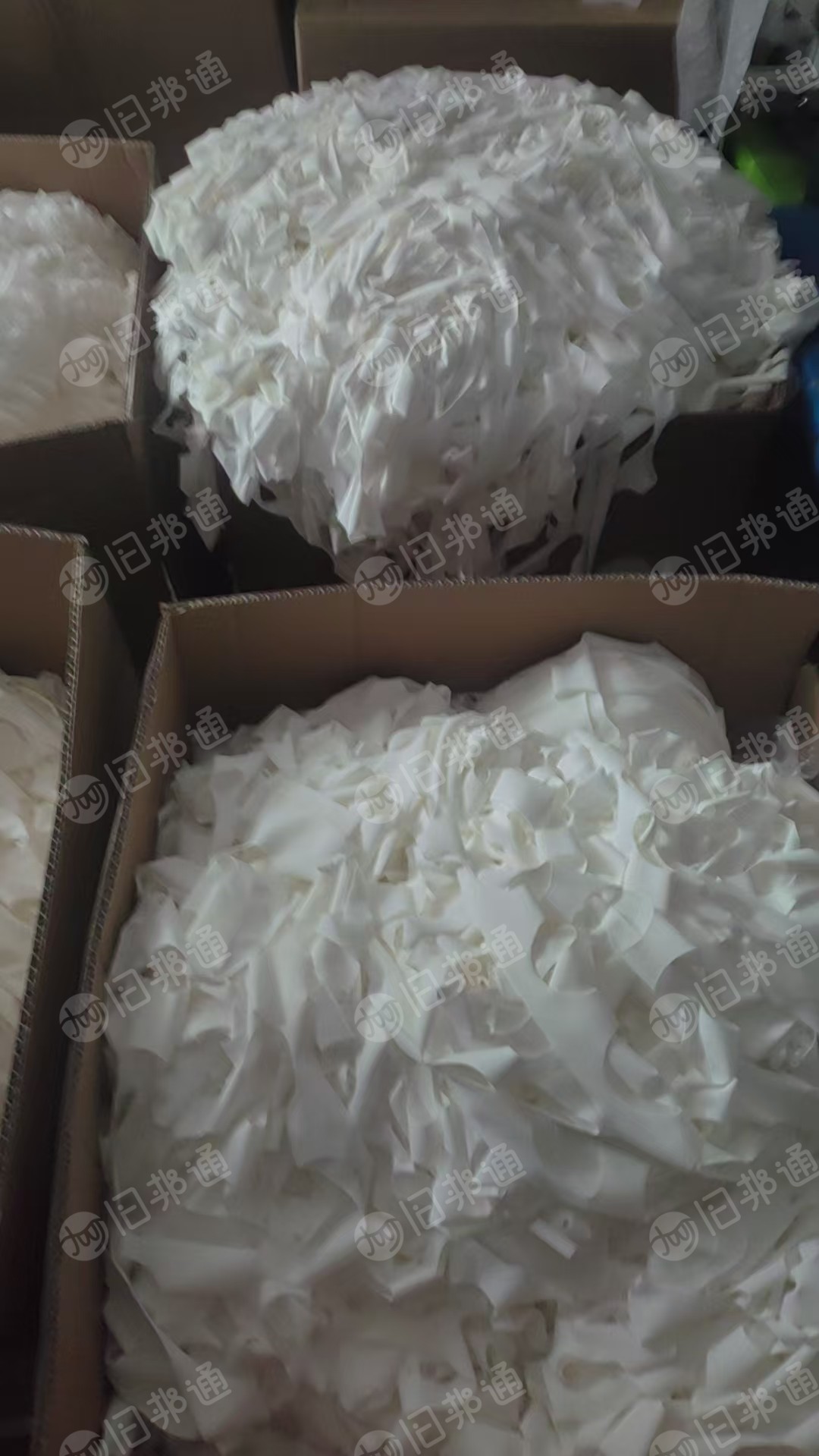 长期出售化妆品下来的锦氨废布,锦氨边角料,月供10吨左右