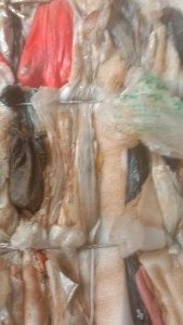 长期大量出售塑料杂膜，炼油膜