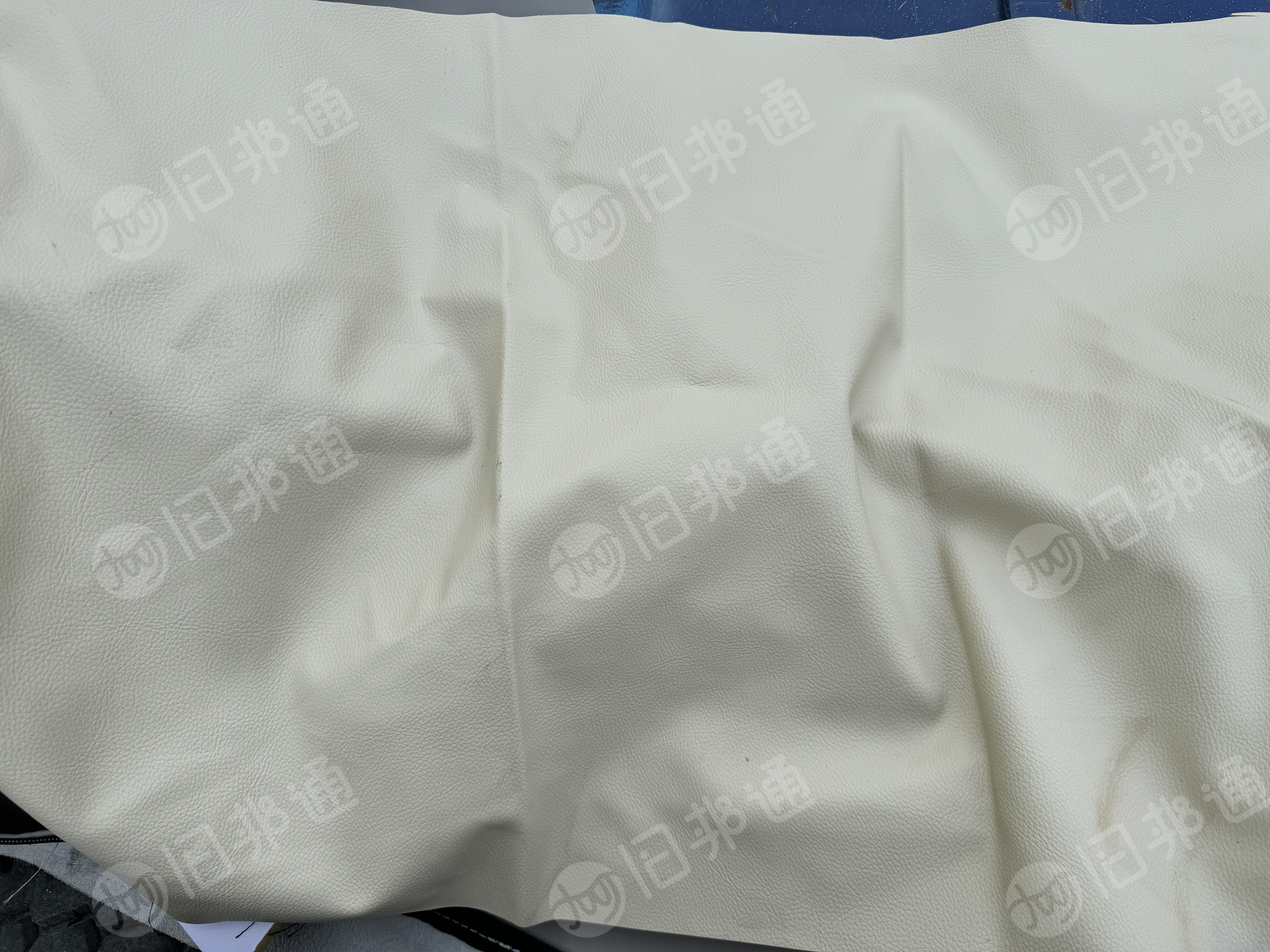 长期出售pvc皮革下脚料,带布带海绵