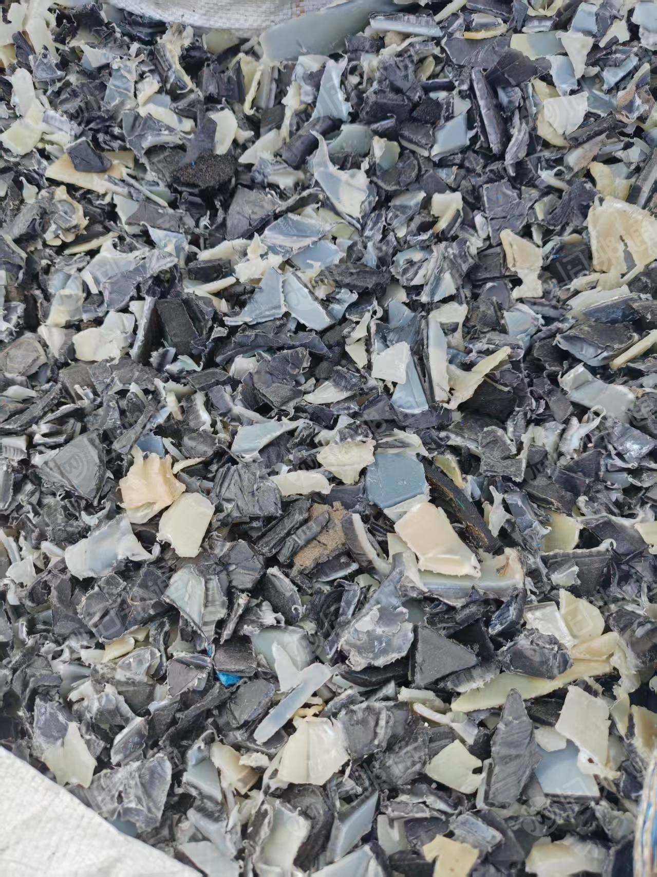 出售油箱破碎料