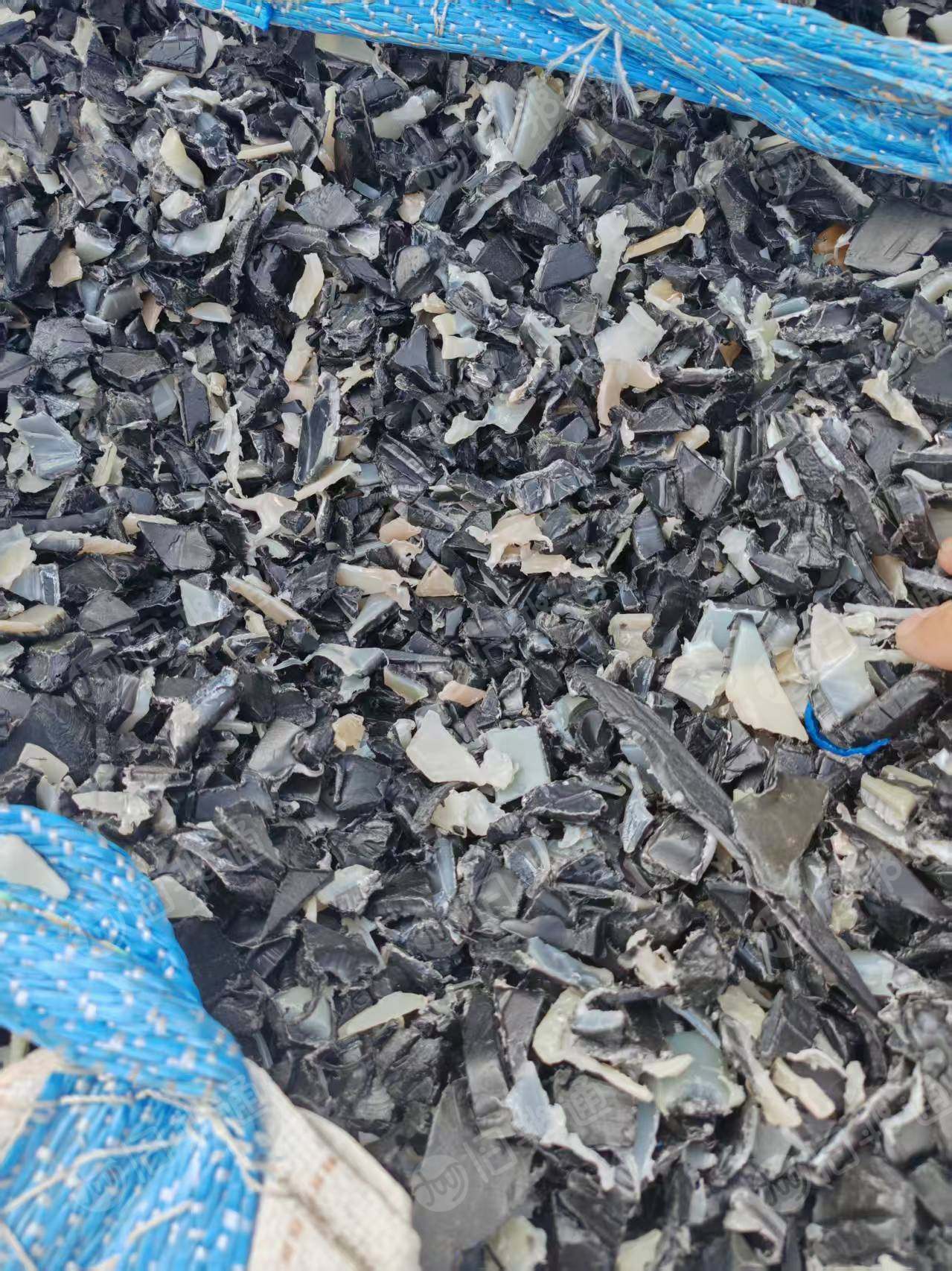 出售油箱破碎料