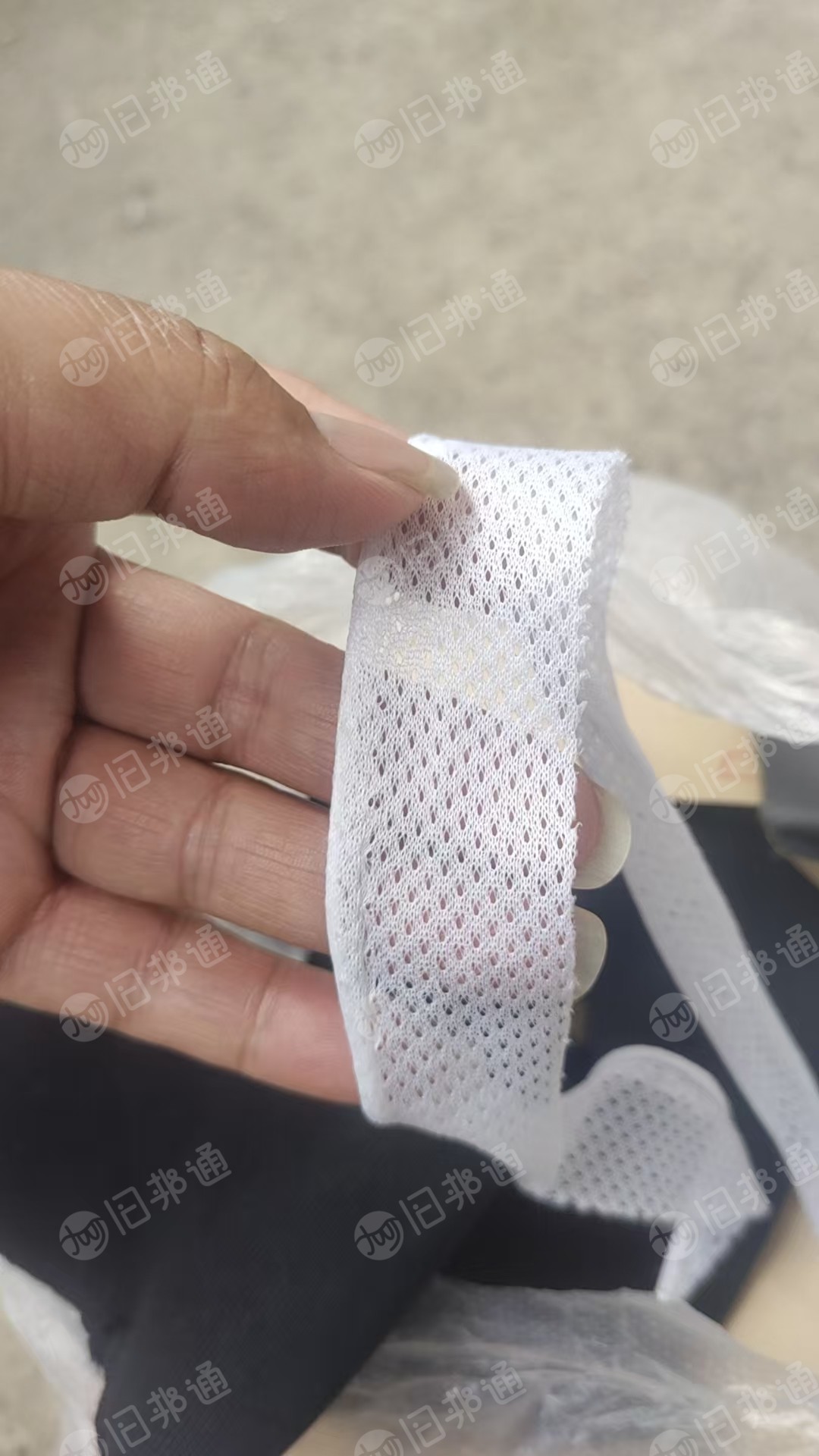 长期出售各种废布，服装厂下来的，涤纶废布现货十几吨，货在湖南衡阳
