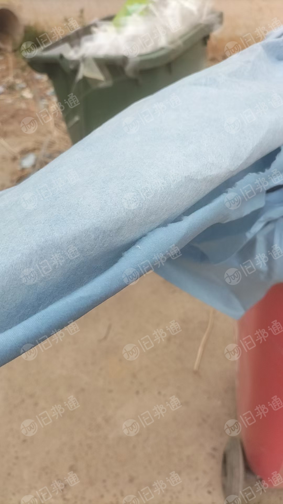 长期出售服装厂下来水刺无纺布，无纺布边角料，月供10吨左右，货在河南平顶山