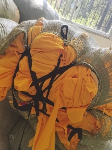长期大量出售服装厂下脚料,化纤棉,开花料,复合料等,货在湖北恩施