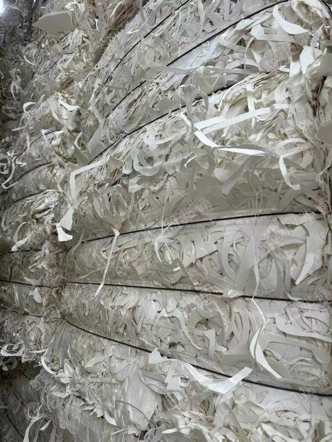 出售木浆餐盒纸边角料