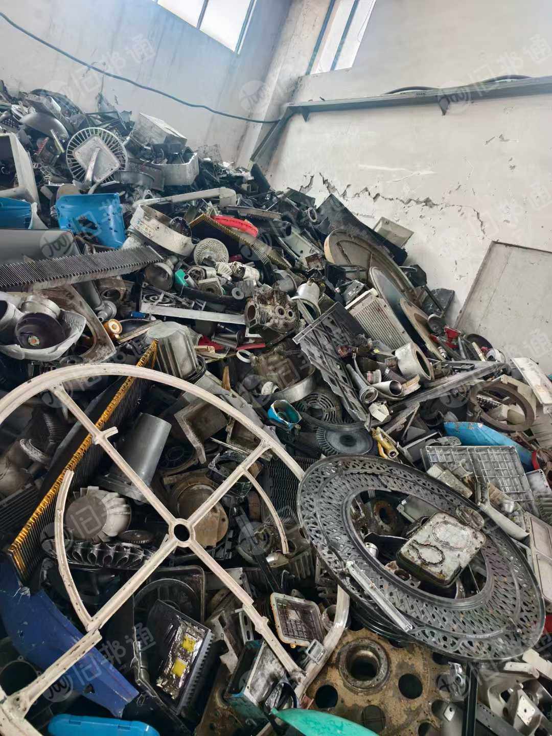 出售手捡生铝，现货两车