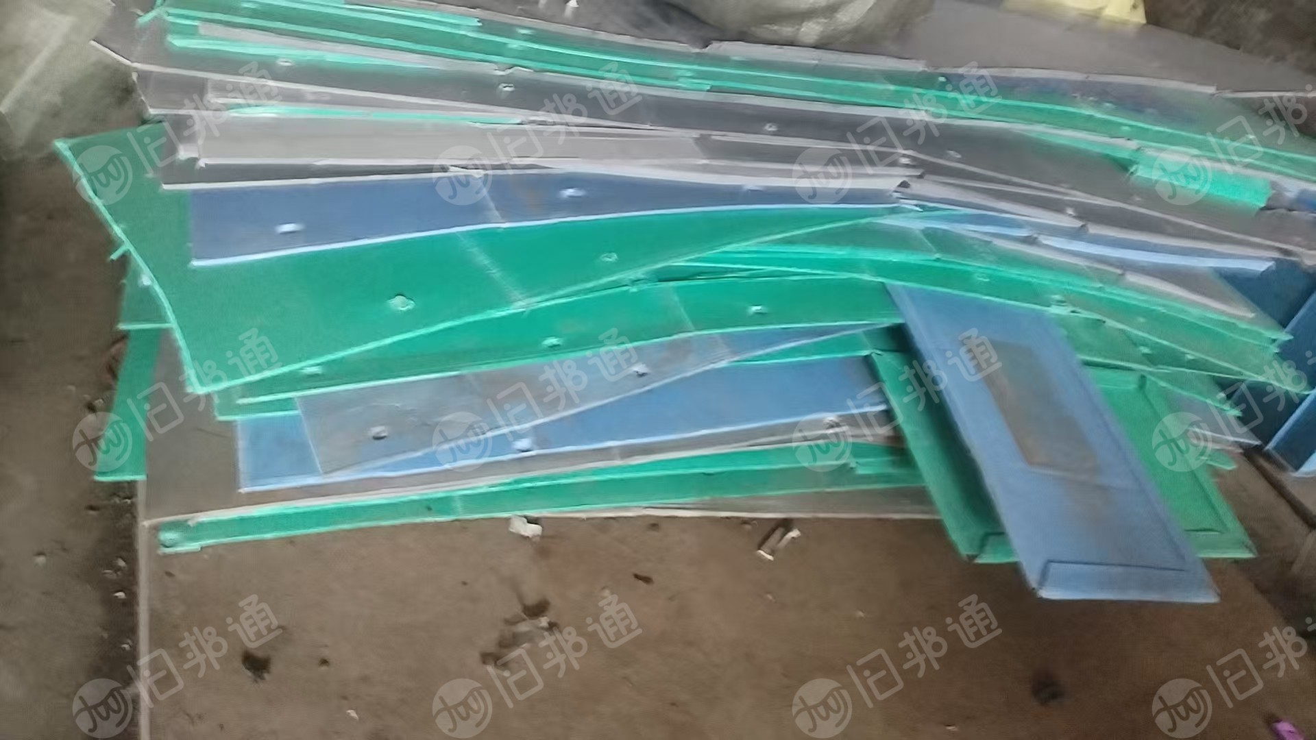 出售空心板毛料