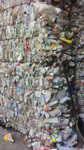 出售白乙毛料，杂白乙压块，现货60吨