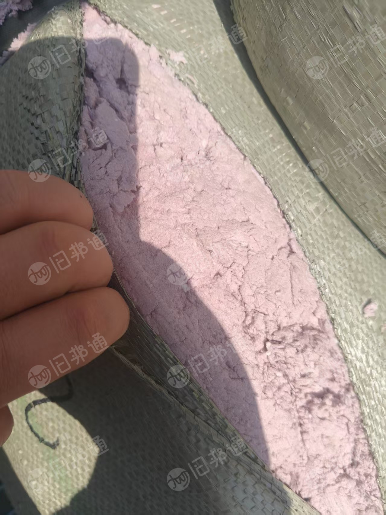 长期出售涤纶毛毛料，浆毛，需要清洗，现货有100吨左右，厂在江苏无锡