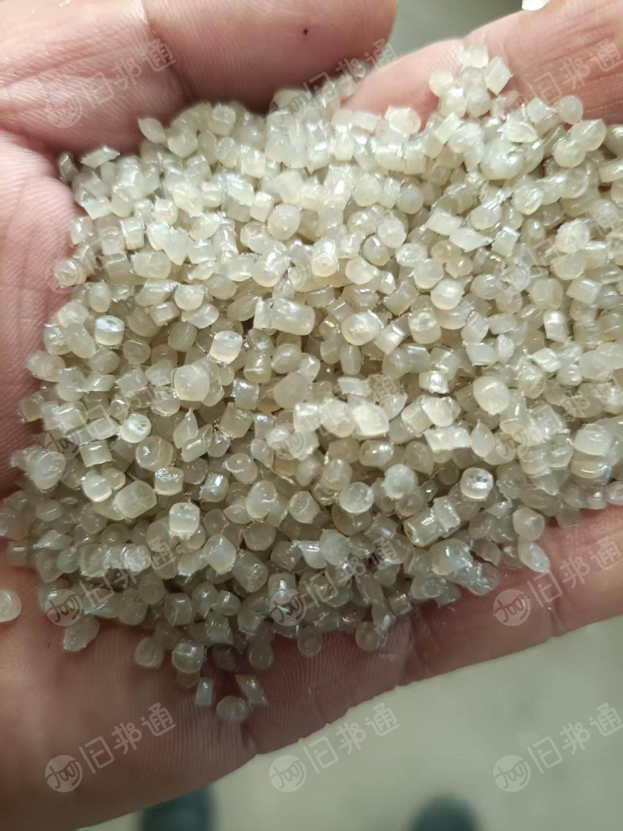 出售高压膜颗粒，缠绕膜占比85%以上，可吹膜