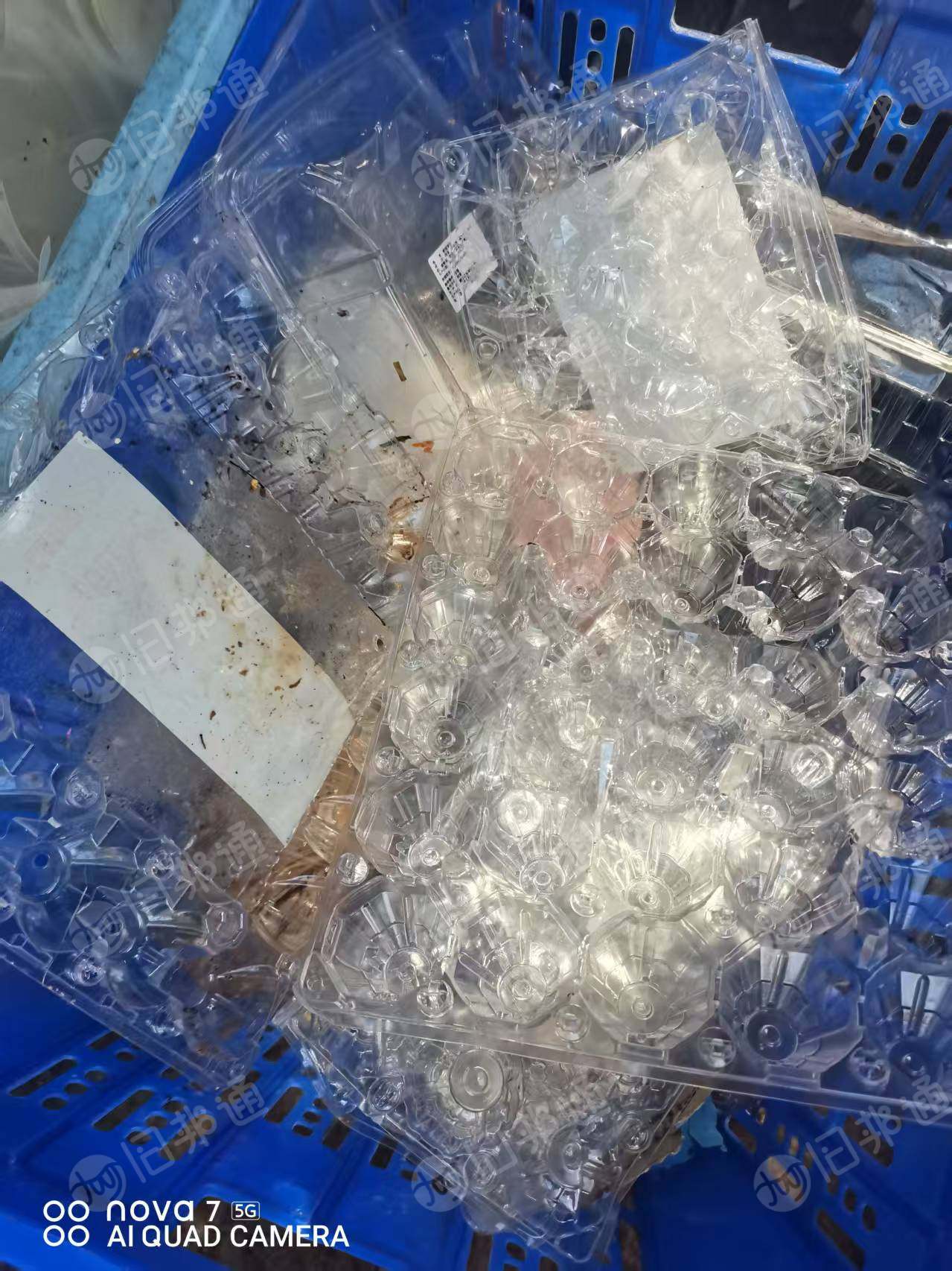 出售PET吸塑盒毛料，人工挑选