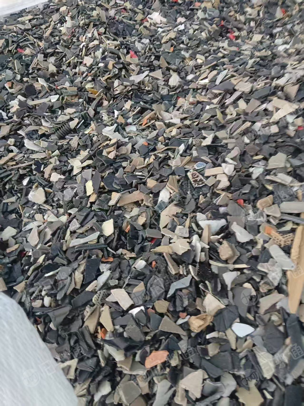 长期出售PP内饰破碎料
