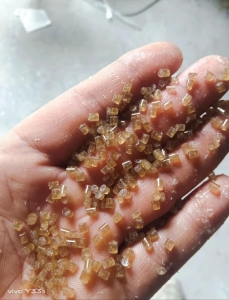 长期求购热熔块，要干净无杂志，造粒用