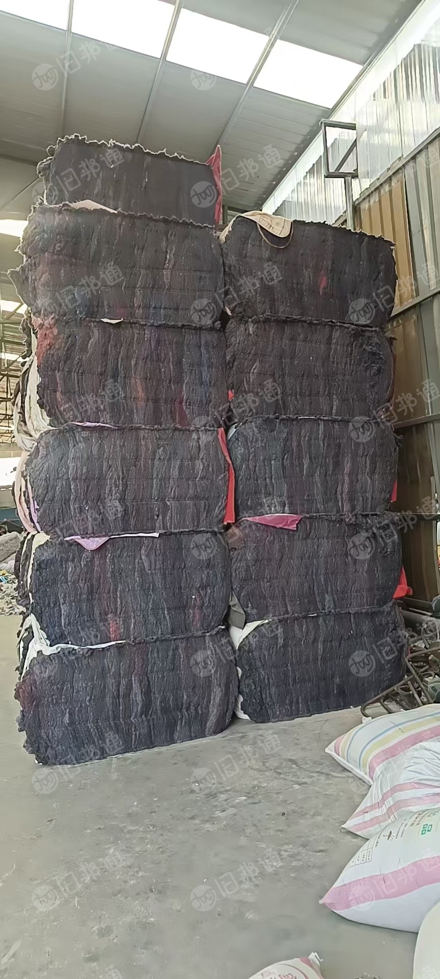 长期出售旧衣服黑料开的棉，开松棉，开花棉，货在河北衡水