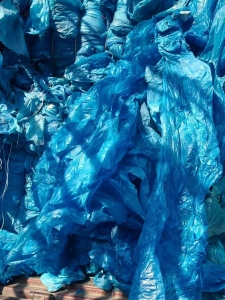 出售高压PE蓝膜，花高压膜，可直接上机干造，现货十几吨