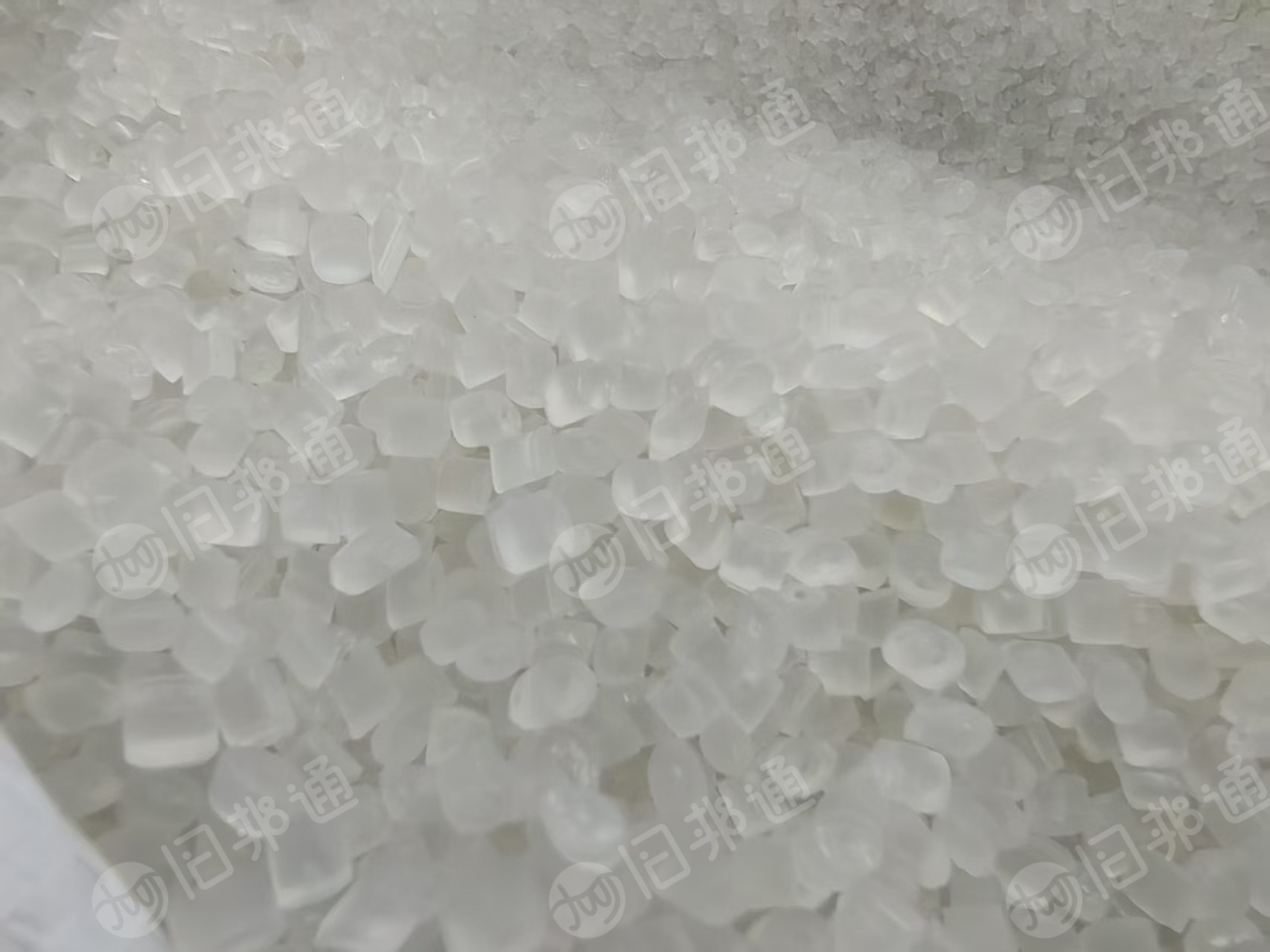 长期出售PP吊瓶颗粒，透明丙颗粒