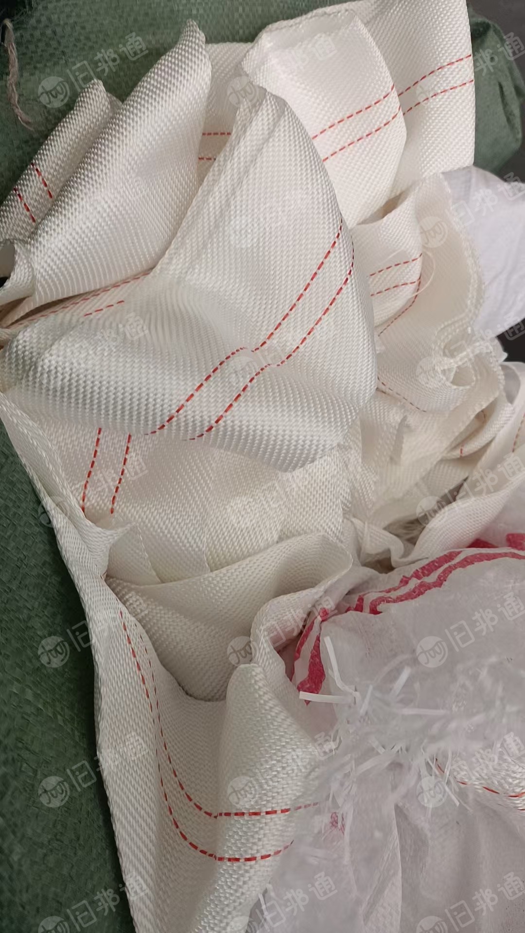 出售干净消防水带,消防带边角料,现货有20吨左右,货在江苏泰州