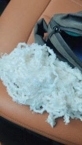 出售氨纶水丝,氨纶废丝,含水量10%左右,现货60吨左右,货在广东揭阳
