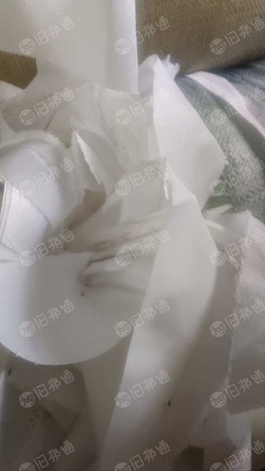 长期出售婚纱下脚料，涤纶材质带轻浆，现货10-20吨，厂在安徽六安