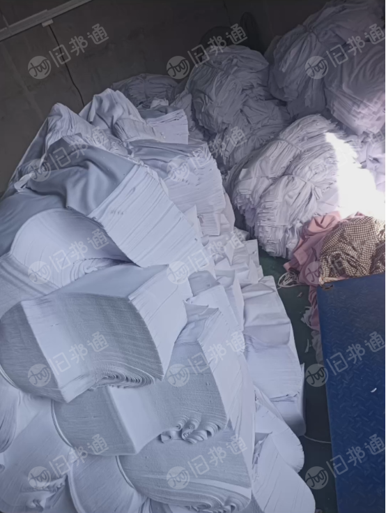 出售漂白化纤布，可开花，6*8一车；擦机布现货9*6一车，山东菏泽单县