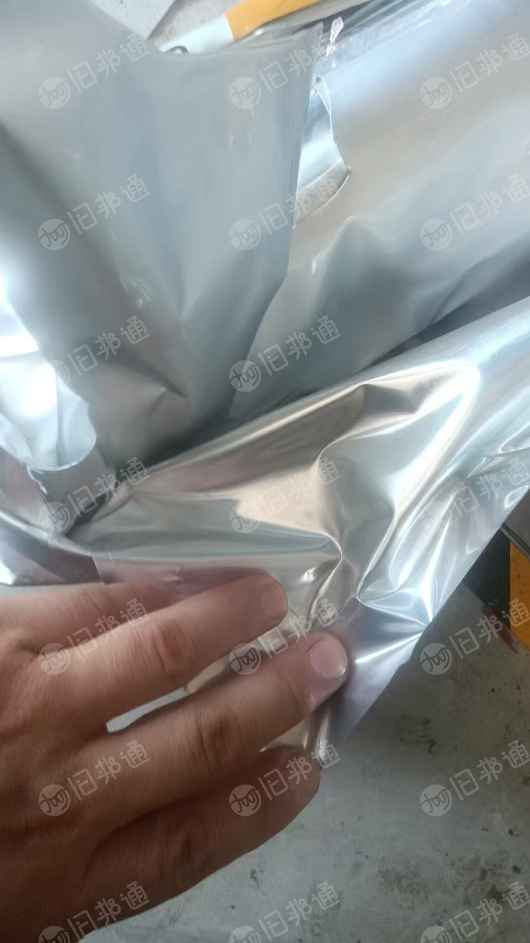 出售铝塑膜废料,铝箔袋,含铝二十多,现货10-20吨左右
