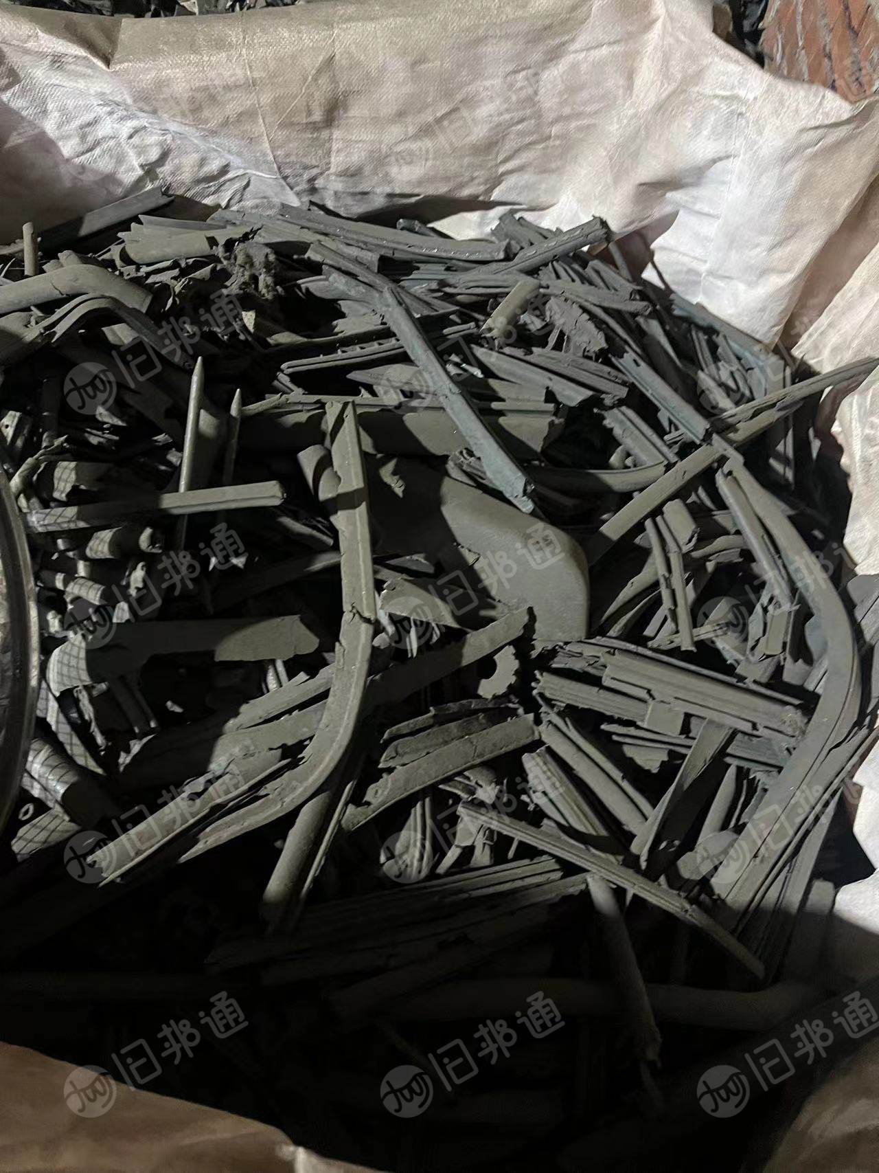 长期出售密封胶条废料，每月大几十吨