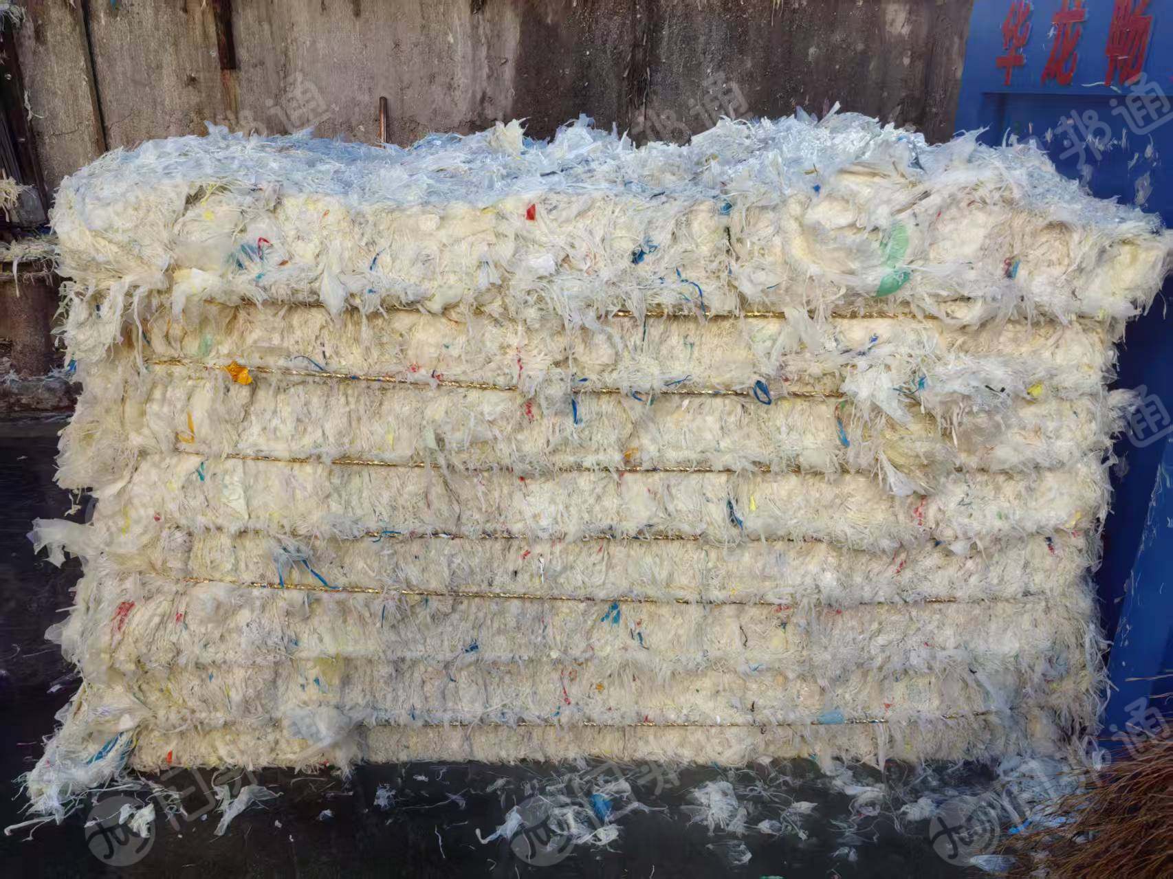 长期出售水洗PE淋膜纸边料，可以直接上机造粒，每月400-500吨左右