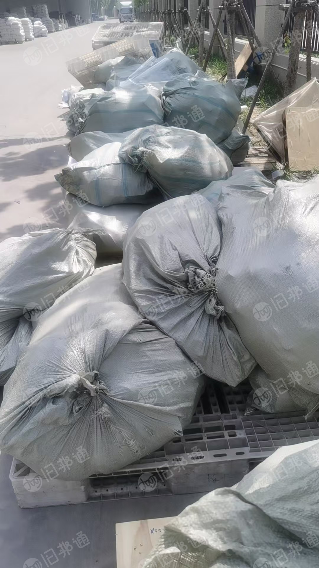 长期出售蛋糕盒下来的PET刀裁料