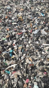 出售杂塑料炼油料，月供500吨