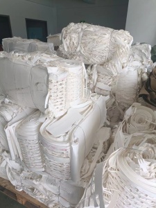 出售无膜刀叉纸边角料，白色和花色