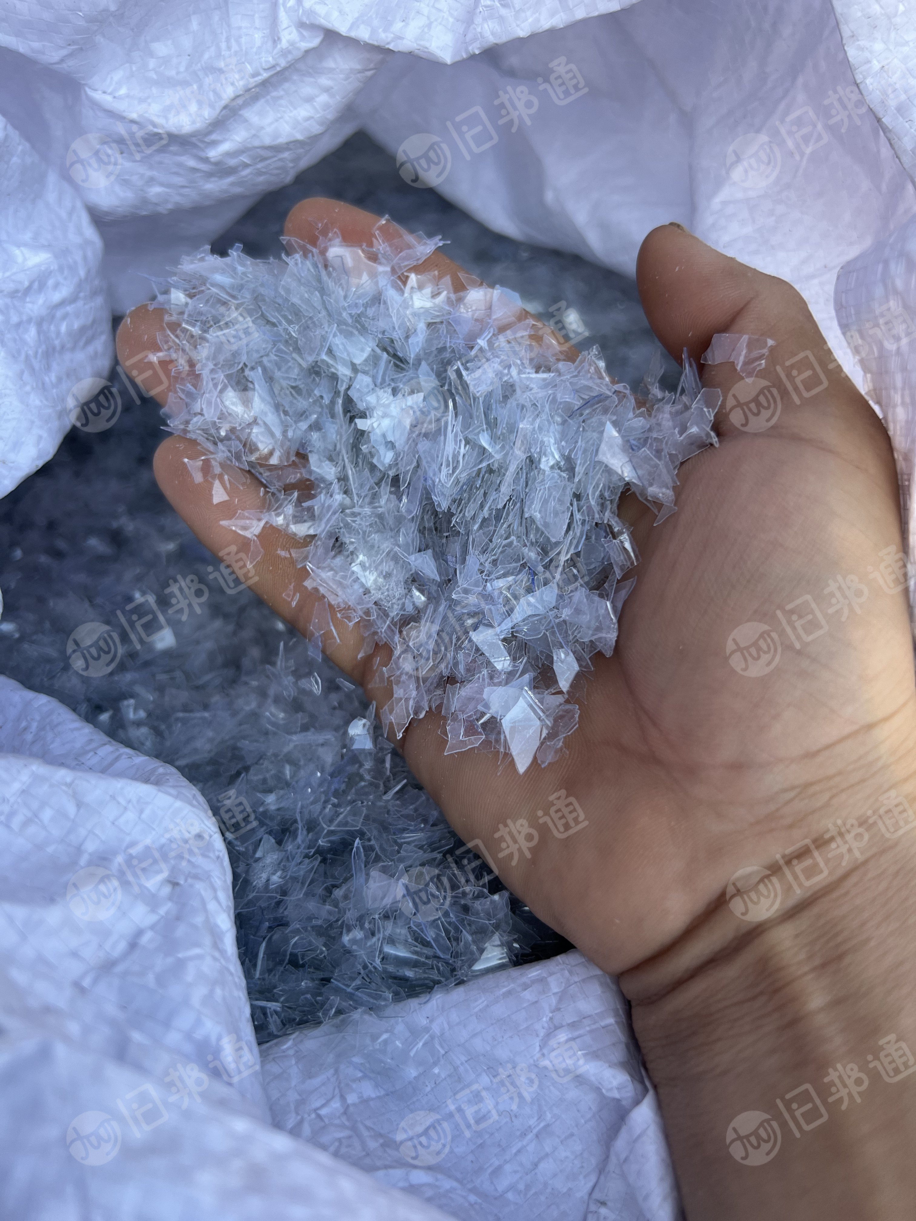 出售PET吸塑盒破碎料，AB级混打，拉片级，长期有货