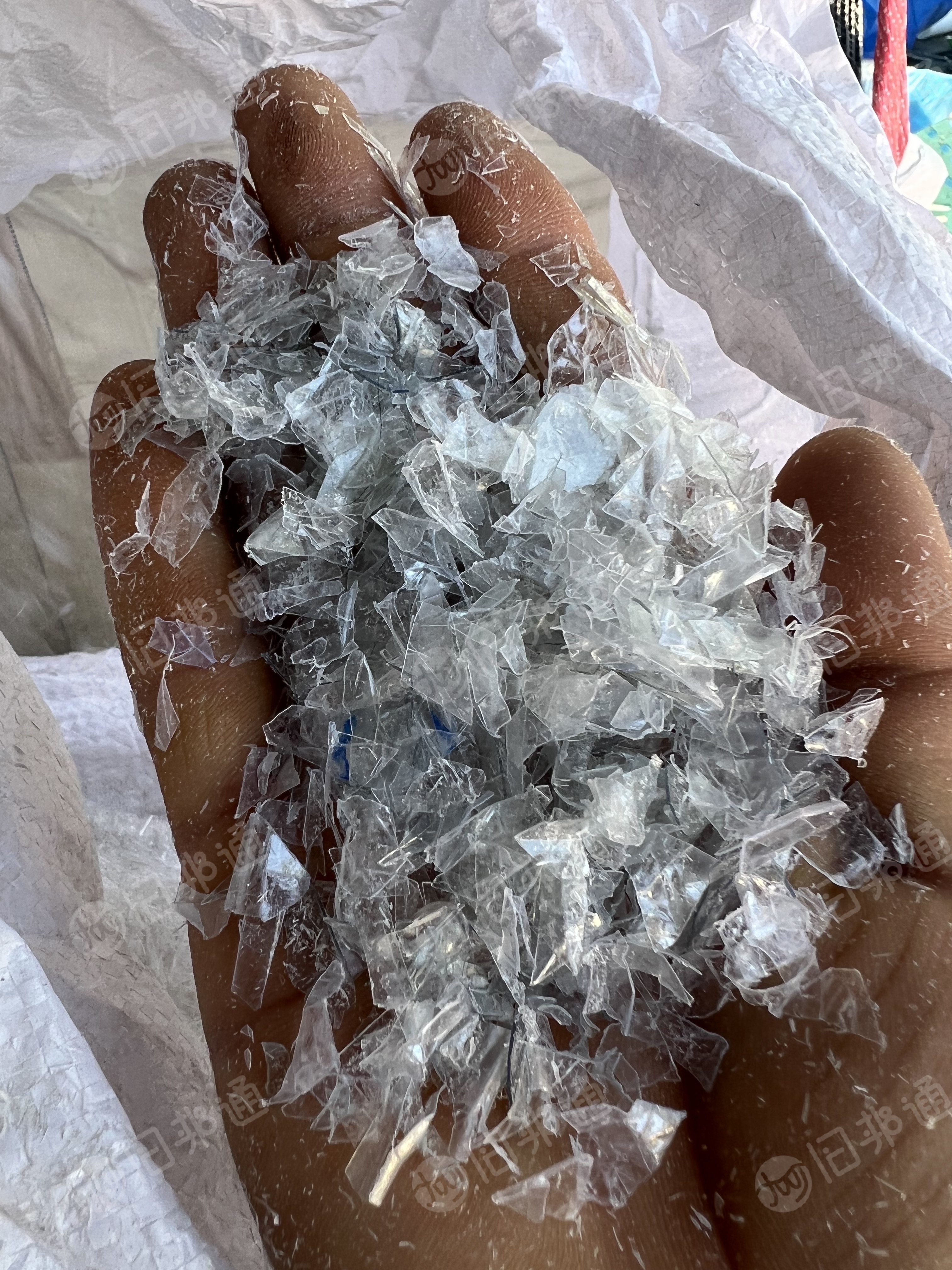 出售PET吸塑盒破碎料，AB级混打，拉片级，长期有货