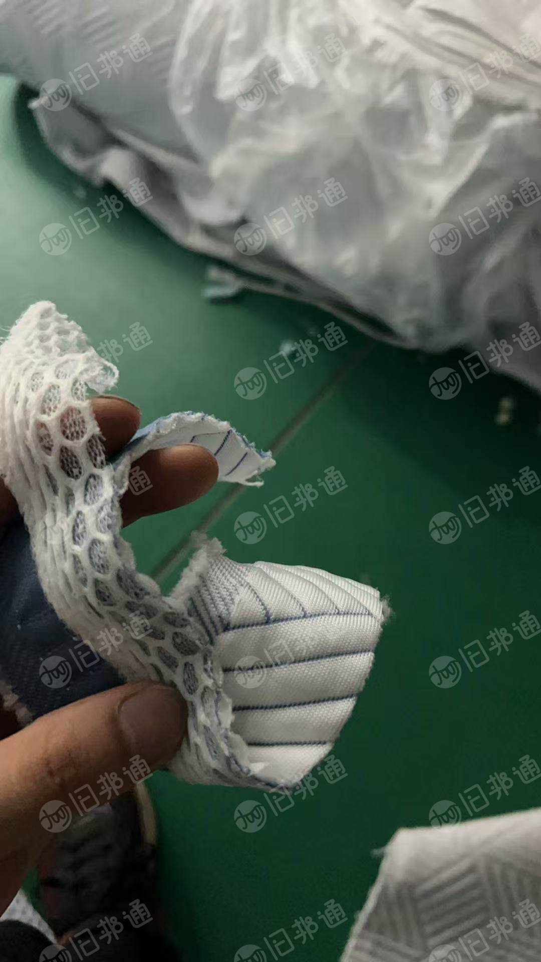 长期出售床垫下脚料，双层的复合的，现货有7-8吨，厂在江苏南通